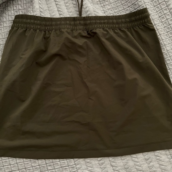 Northface Olive Green Drawstring Skirt - Picture 2 of 3